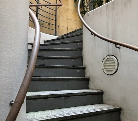 Indgang hos advokatkontor